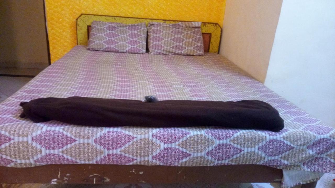 Hotel Sarang Lodge Панвел Экстерьер фото